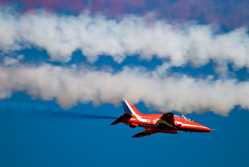 122_Radom_Air Show_Red Arrows na British Aerospace Hawk T1.jpg